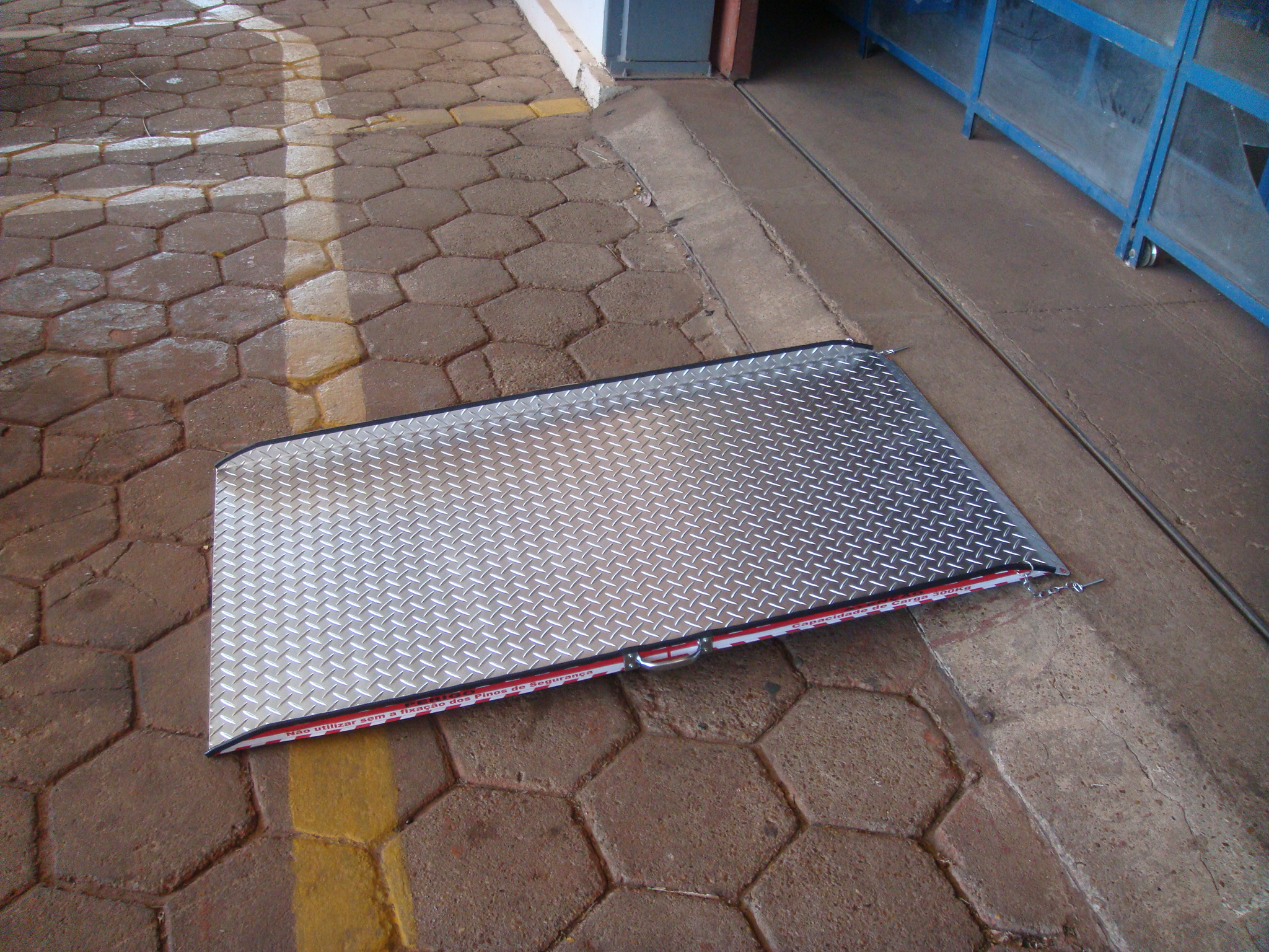 RAMPA DE AÇO GALVANIZADO 2,00 X 0,90 METROS